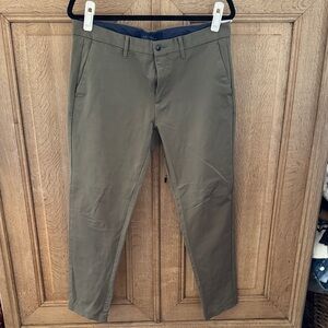 Zara Men's Green Khaki Chinos
